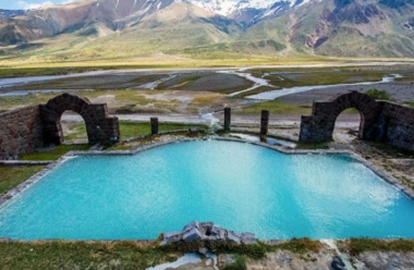 Baños termales en El Sosneado